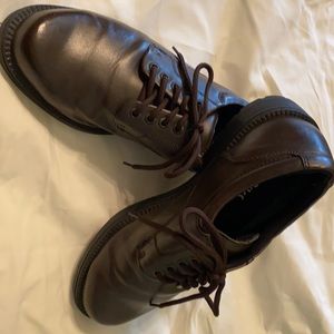 Men’s size: 8 1/2M dress shoes Dark Brown